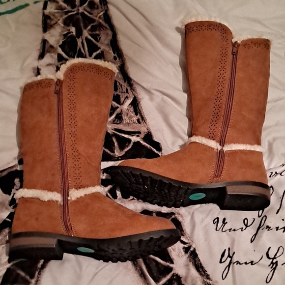 Girls boots - Picture 2 of 2